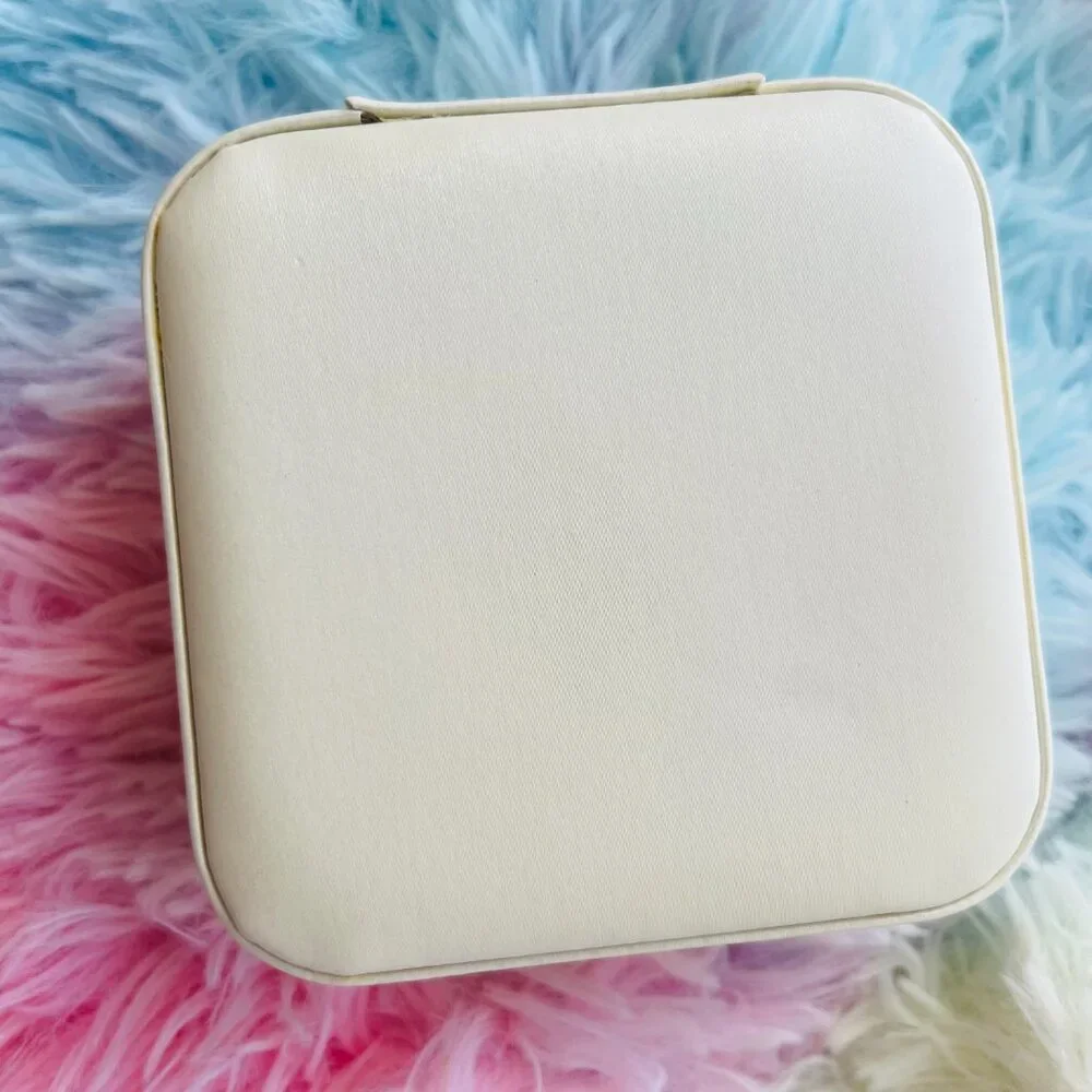 New Travel Jewelry organizer Pearl Color